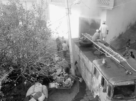 pathankot, godown, fire, firebrigade, item, burn, lakhs